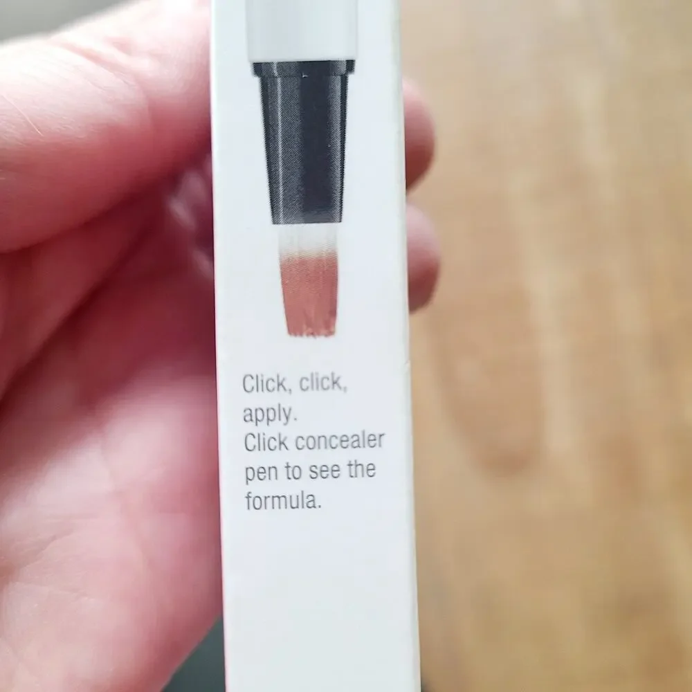 Neutrogena Glow Perfector‎ Pen Concealer Pro- Vitamin B5+Vitamin E- Medium - NEW